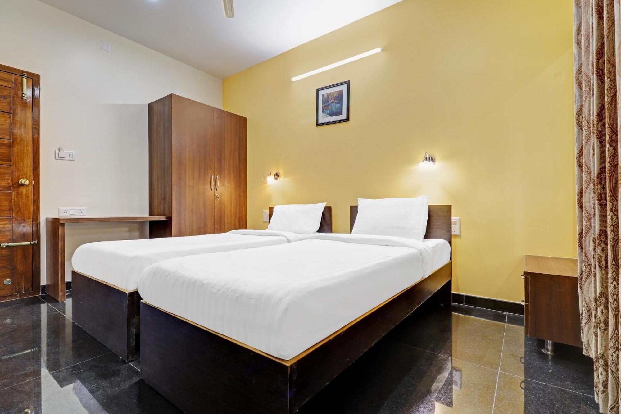 Capital O R R Residency Hotel Bangalore Eksteriør billede